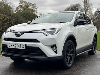 Used Toyota RAV4 2017 for sale - 76665614: Photo