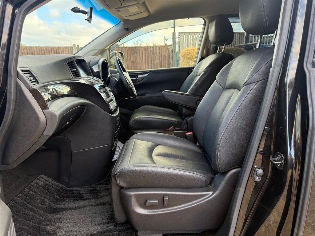 Used Nissan Elgrand 2026 for sale - 77464253: Photo 48