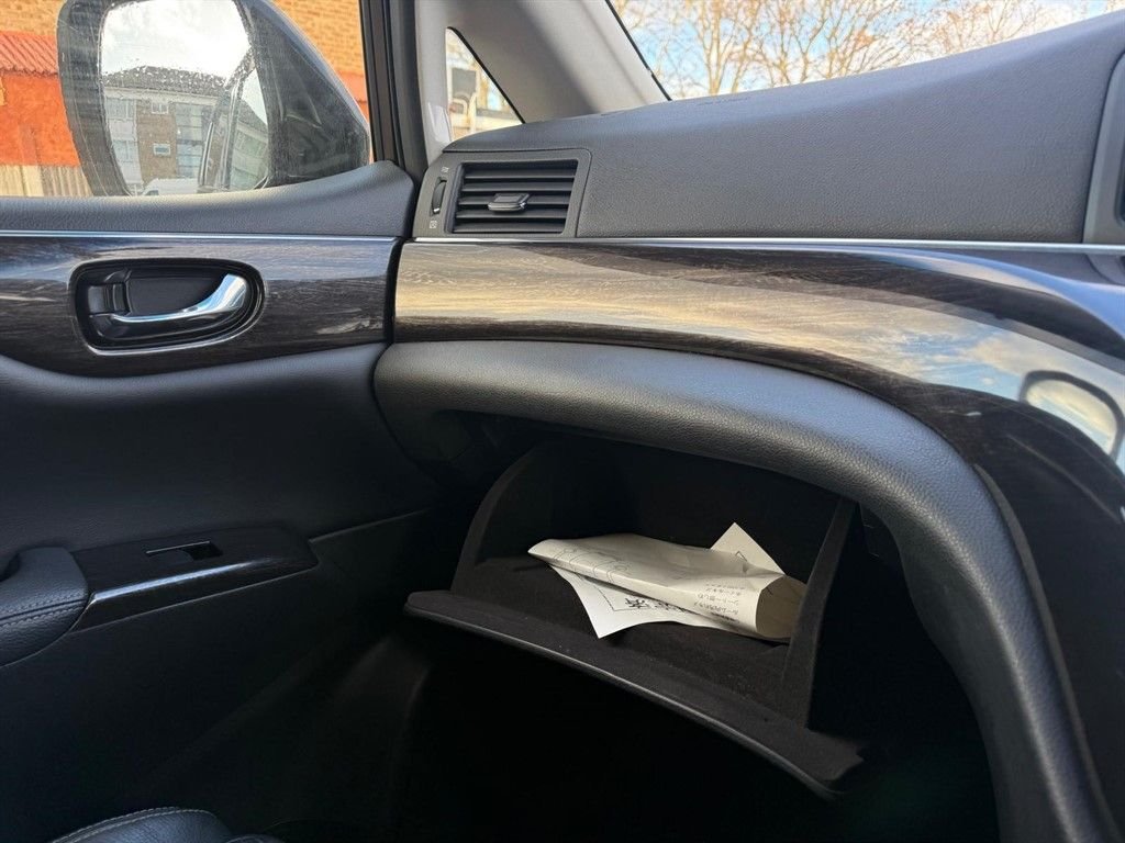 Used Nissan Elgrand 2026 for sale - 77464253: Photo 49