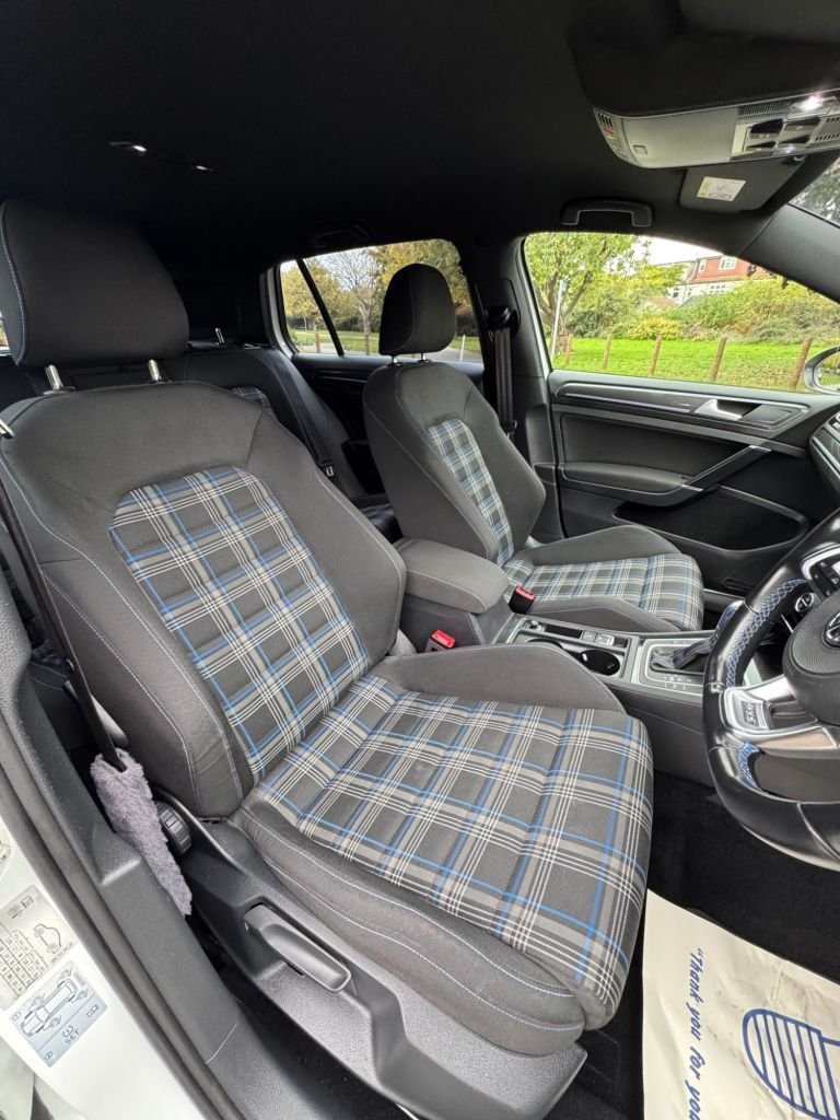 Used Volkswagen Golf 2018 for sale - 76256370: Photo 13