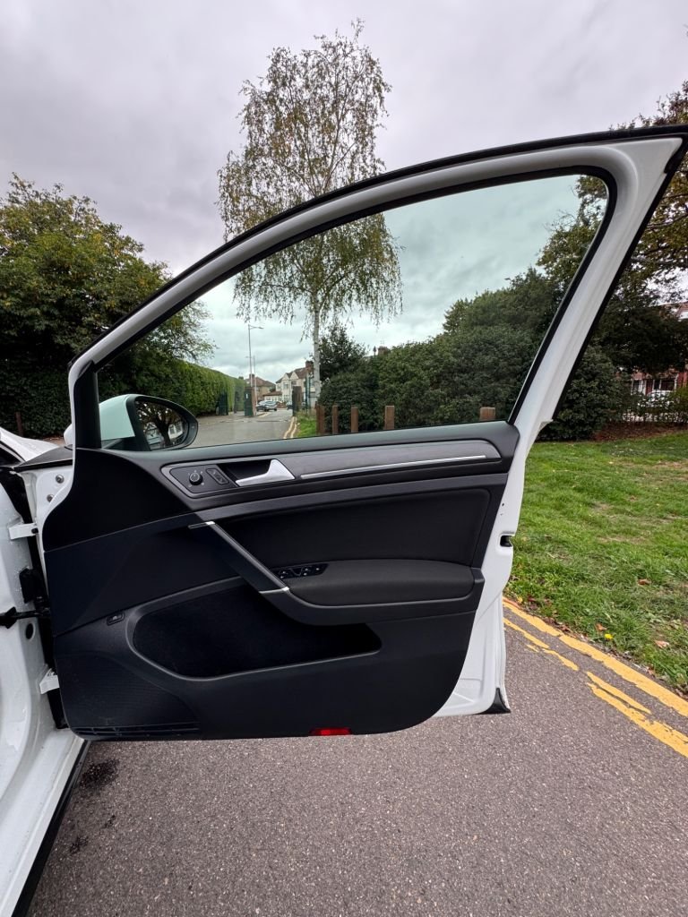 Used Volkswagen Golf 2018 for sale - 76256370: Photo 14