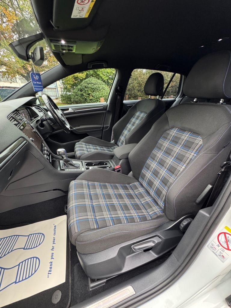 Used Volkswagen Golf 2018 for sale - 76256370: Photo 15