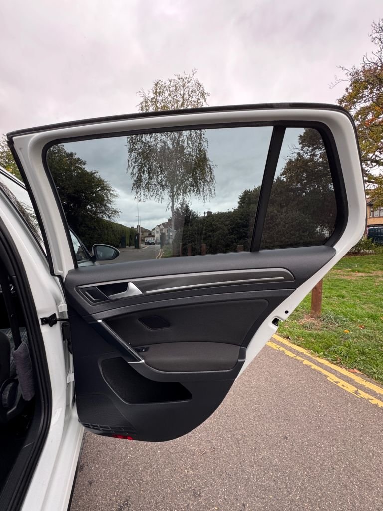 Used Volkswagen Golf 2018 for sale - 76256370: Photo 20