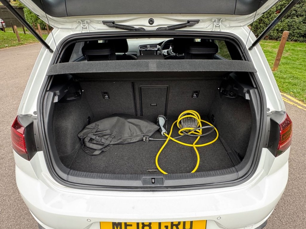 Used Volkswagen Golf 2018 for sale - 76256370: Photo 25