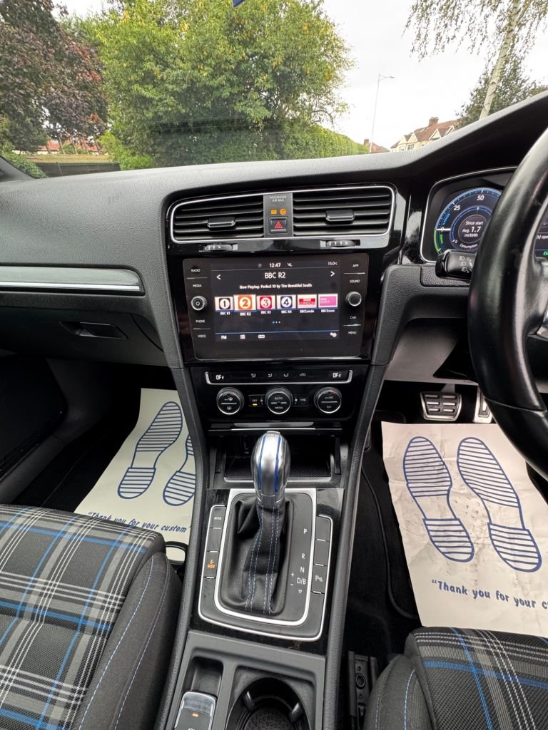 Used Volkswagen Golf 2018 for sale - 76256370: Photo 28