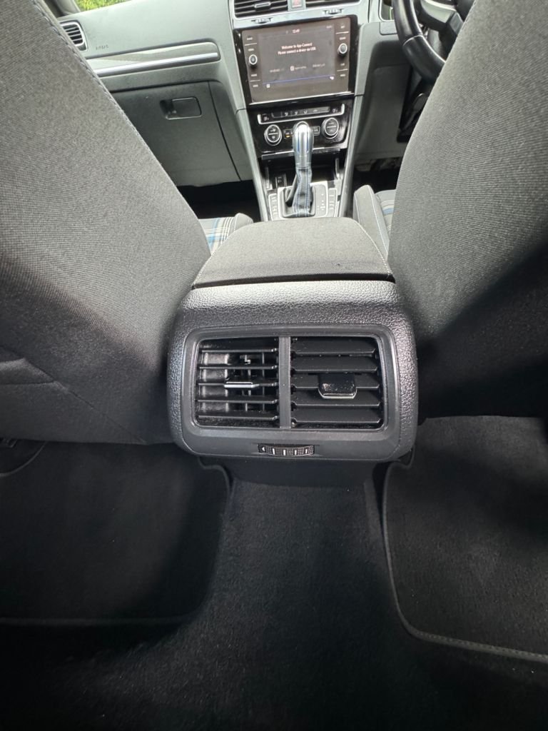 Used Volkswagen Golf 2018 for sale - 76256370: Photo 35