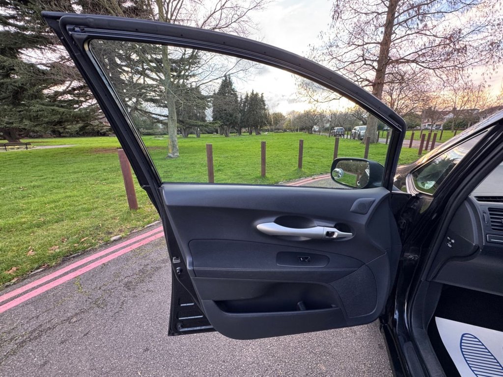 Used Toyota Auris 2011 for sale - 77693184: Photo 20