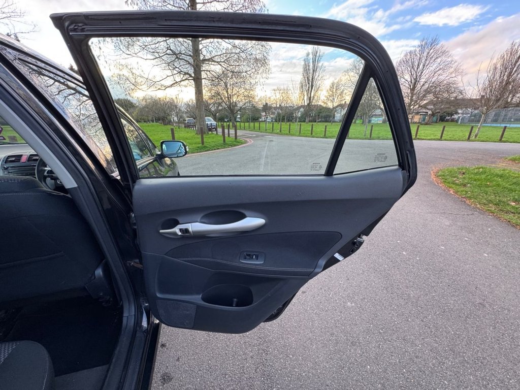 Used Toyota Auris 2011 for sale - 77693184: Photo 25