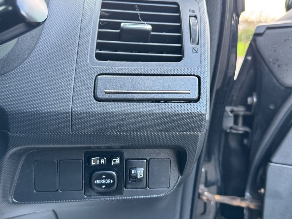 Used Toyota Auris 2011 for sale - 77693184: Photo 32