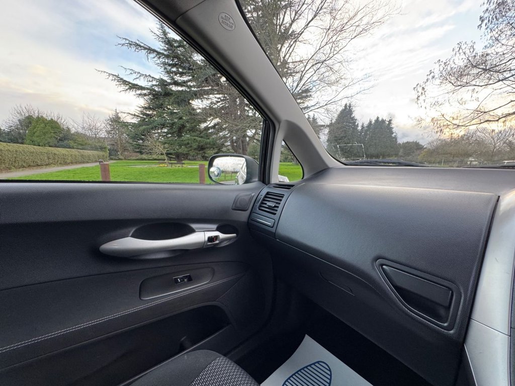 Used Toyota Auris 2011 for sale - 77693184: Photo 37