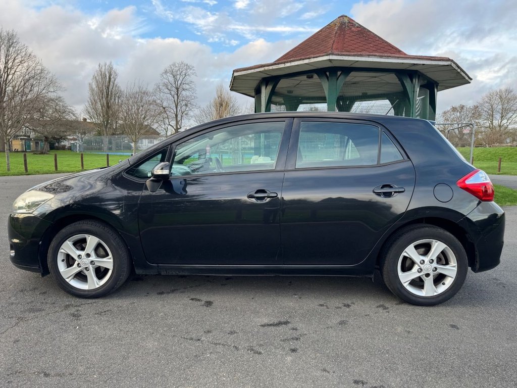Used Toyota Auris 2011 for sale - 77693184: Photo 6