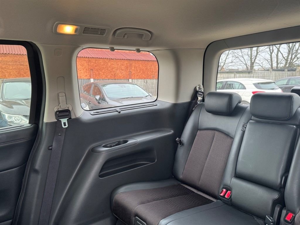 Used Nissan Elgrand 2025 for sale - 77547042: Photo 21