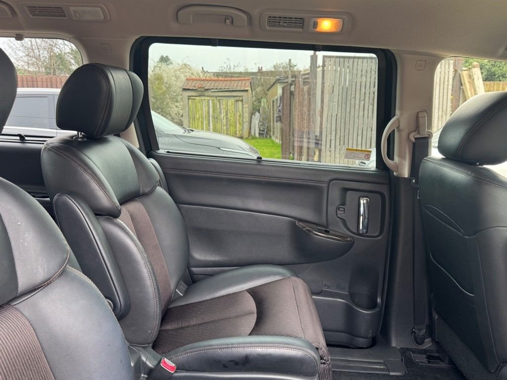 Used Nissan Elgrand 2025 for sale - 77547042: Photo 48