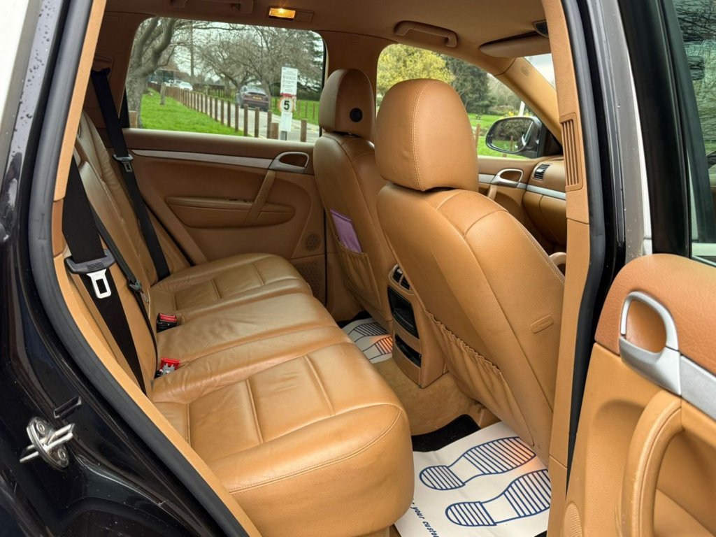 Used Porsche Cayenne 2005 for sale - 77693092: Photo 36