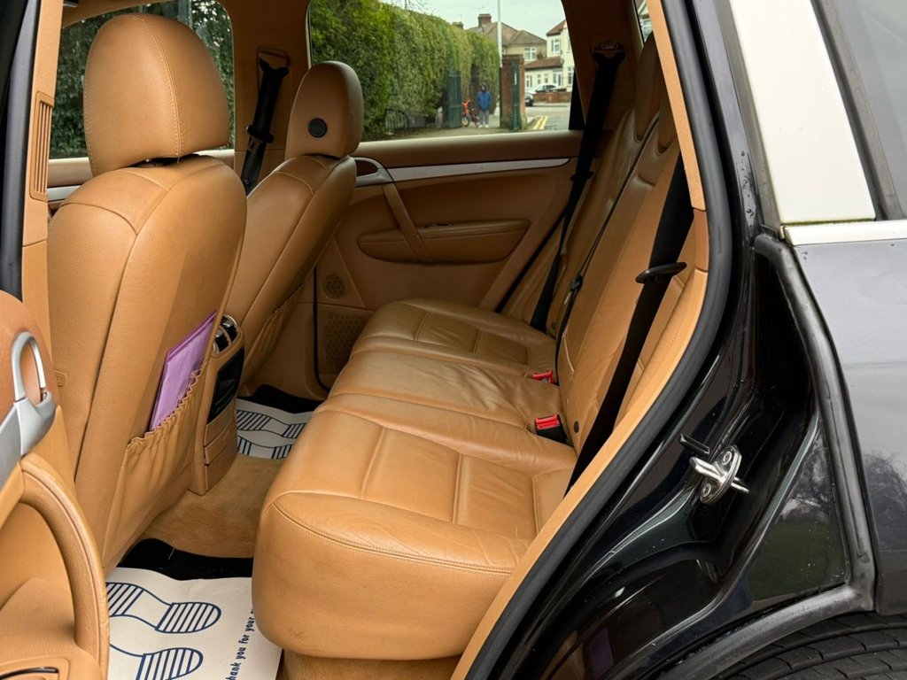 Used Porsche Cayenne 2005 for sale - 77693092: Photo 38
