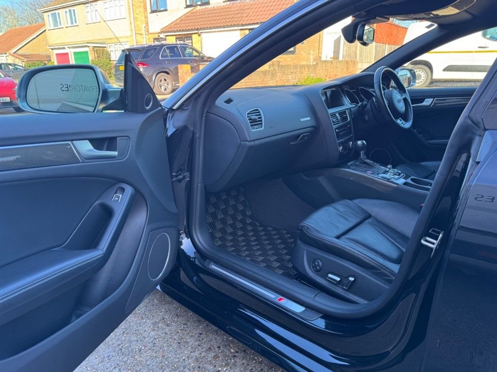 Used Hyundai i10 2015 for sale - 77557945: Photo 41