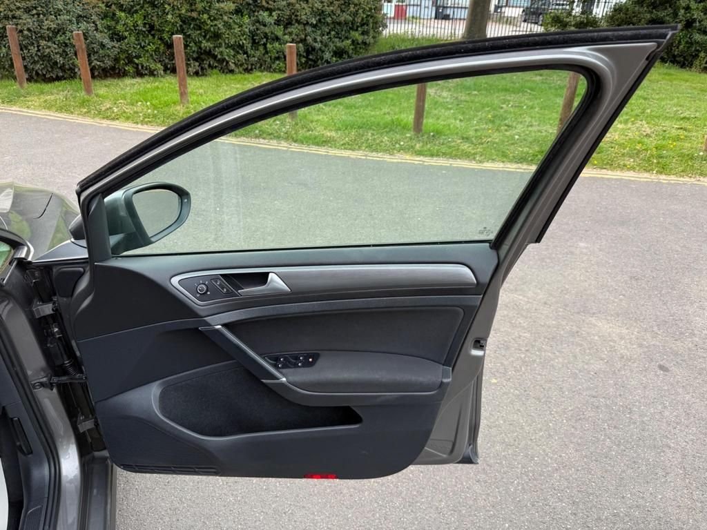 Used Volkswagen Golf 2013 for sale - 76376303: Photo 18