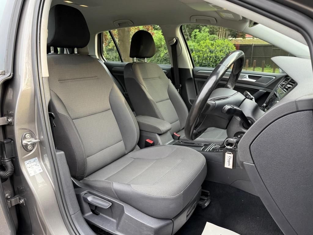 Used Volkswagen Golf 2013 for sale - 76376303: Photo 19