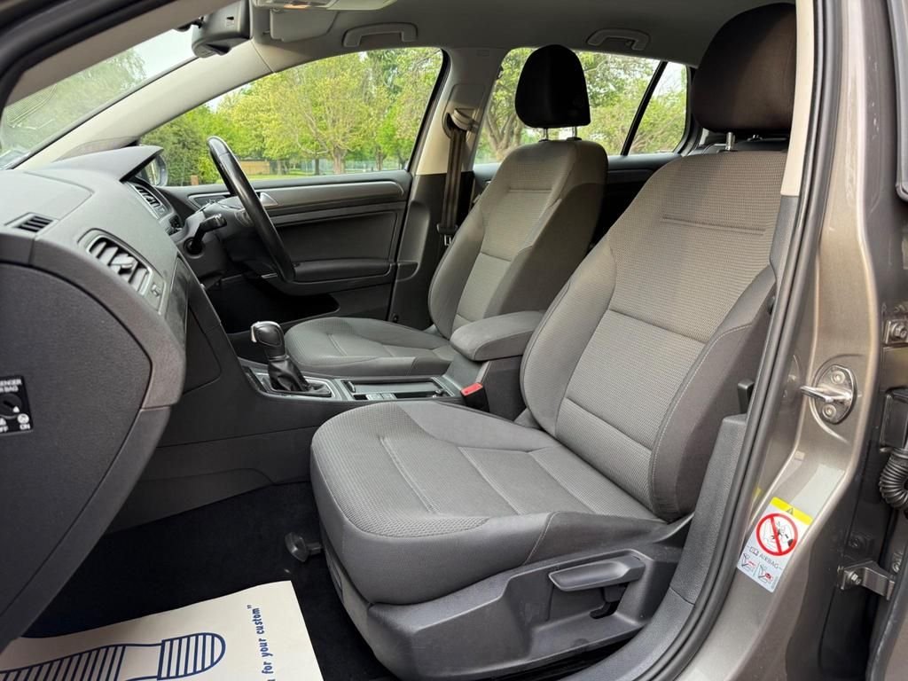 Used Volkswagen Golf 2013 for sale - 76376303: Photo 24