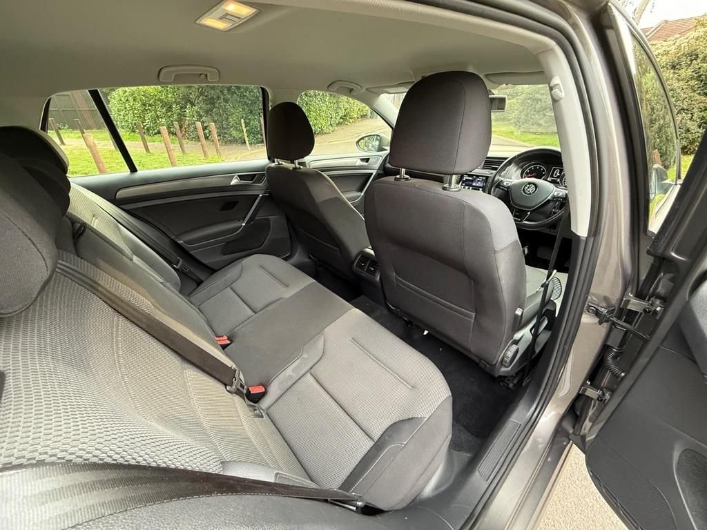 Used Volkswagen Golf 2013 for sale - 76376303: Photo 32