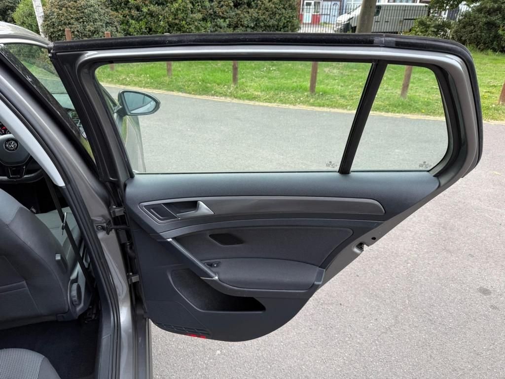 Used Volkswagen Golf 2013 for sale - 76376303: Photo 33