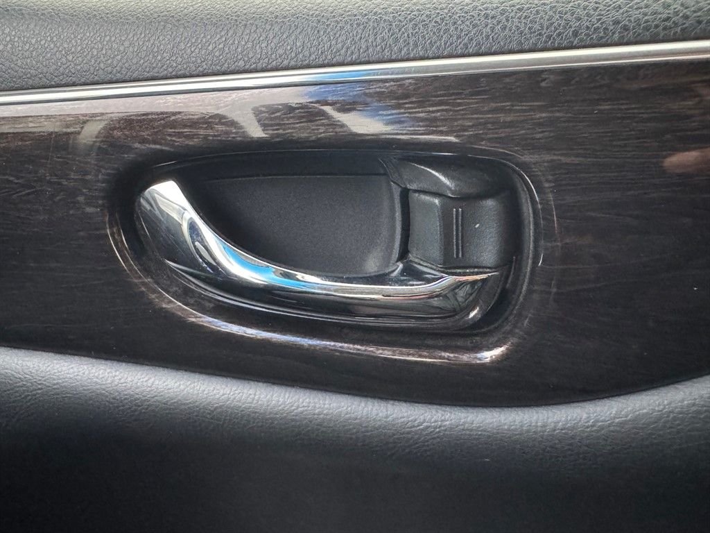 Used Nissan Elgrand 2012 for sale - 77483464: Photo 16