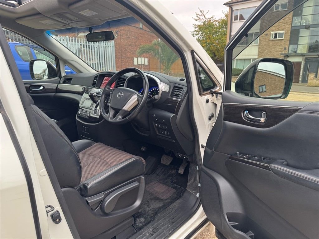 Used Nissan Elgrand 2012 for sale - 77483464: Photo 26