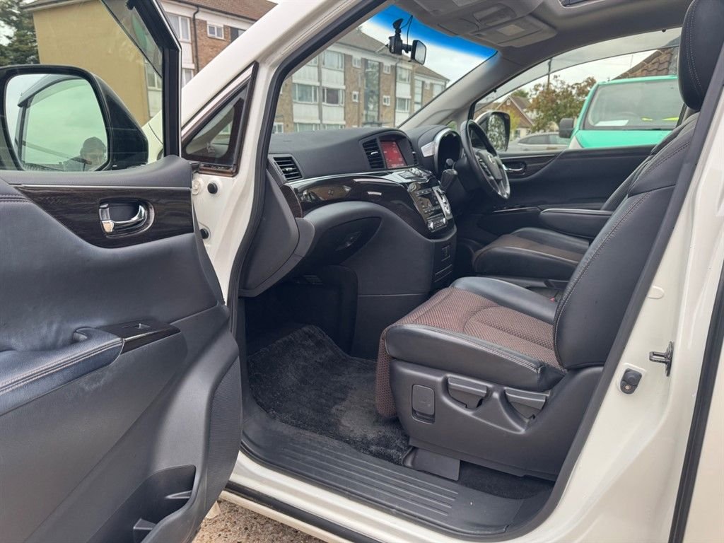 Used Nissan Elgrand 2012 for sale - 77483464: Photo 34