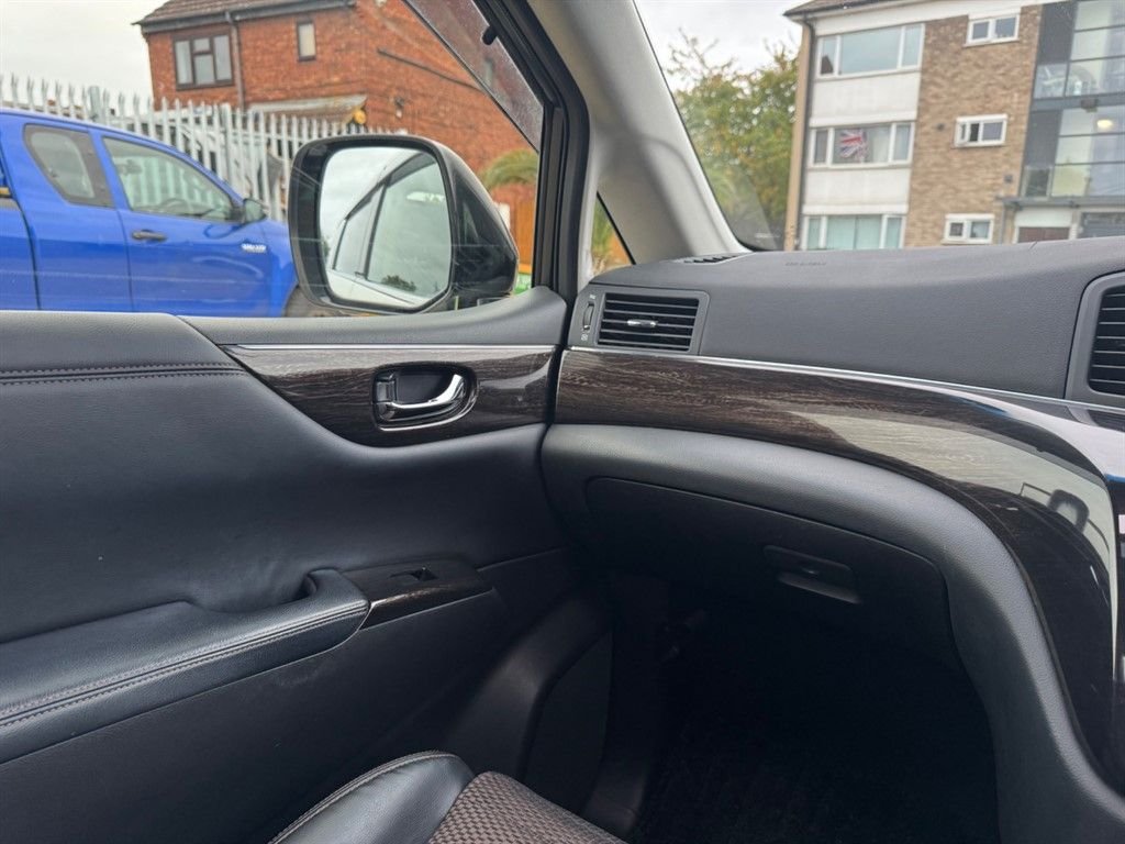 Used Nissan Elgrand 2012 for sale - 77483464: Photo 36