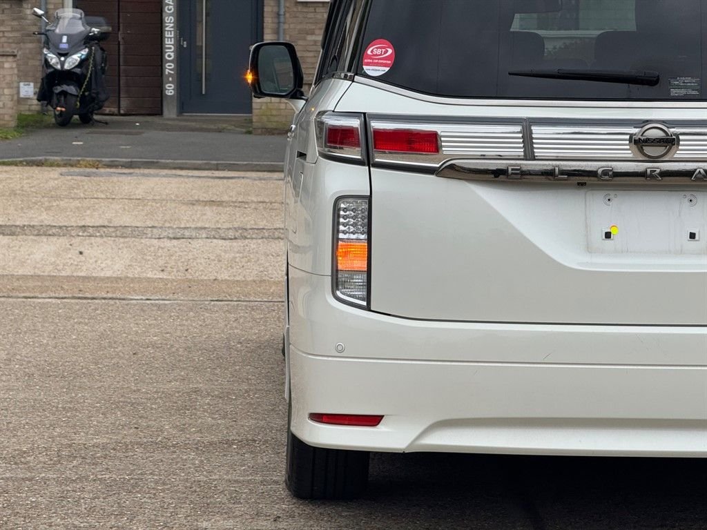 Used Nissan Elgrand 2012 for sale - 77483464: Photo 44