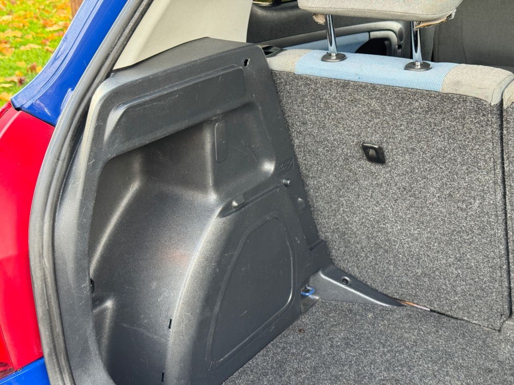 Used Skoda Fabia 2009 for sale - 76642695: Photo 38