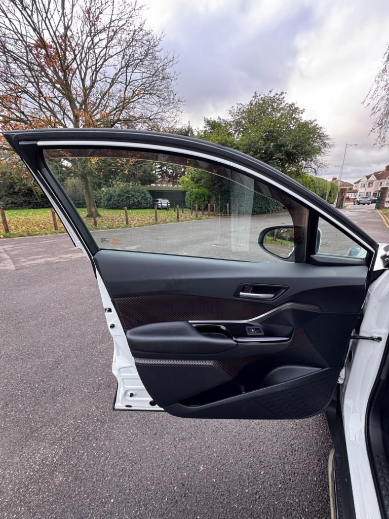 Used Toyota C-HR 2019 for sale - 76632388: Photo 16