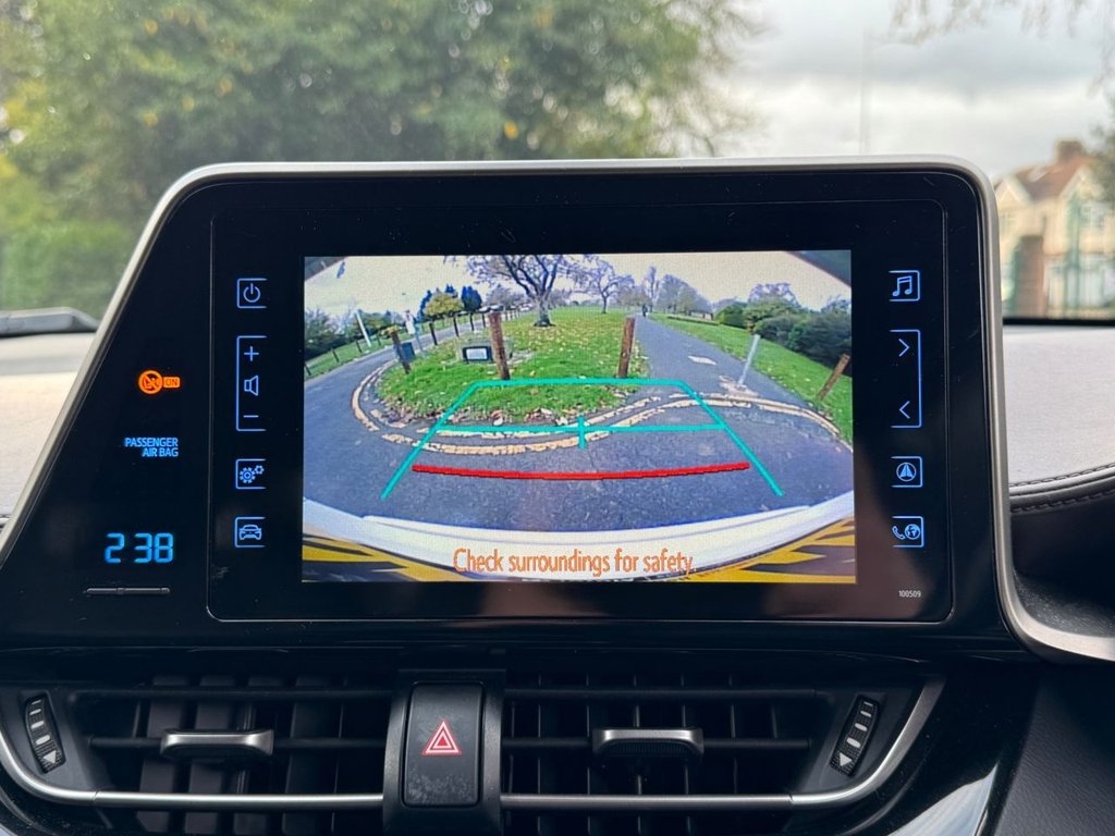 Used Toyota C-HR 2019 for sale - 76632388: Photo 30