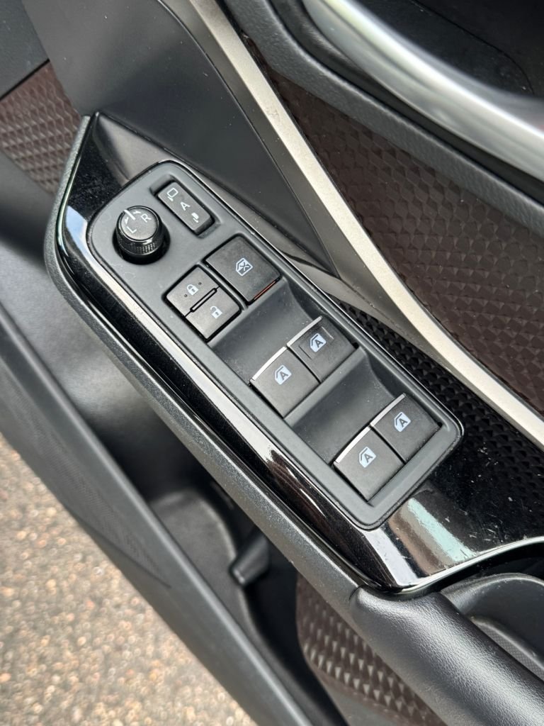 Used Toyota C-HR 2019 for sale - 76632388: Photo 31