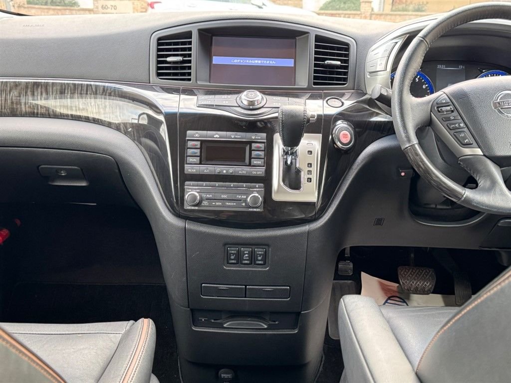 Used Nissan Elgrand 2018 for sale - 77477485: Photo 17