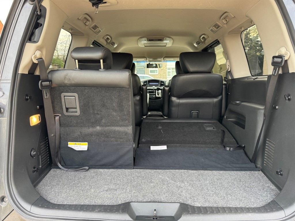 Used Nissan Elgrand 2018 for sale - 77477485: Photo 49