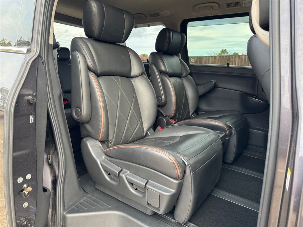 Used Nissan Elgrand 2018 for sale - 77477485: Photo 9