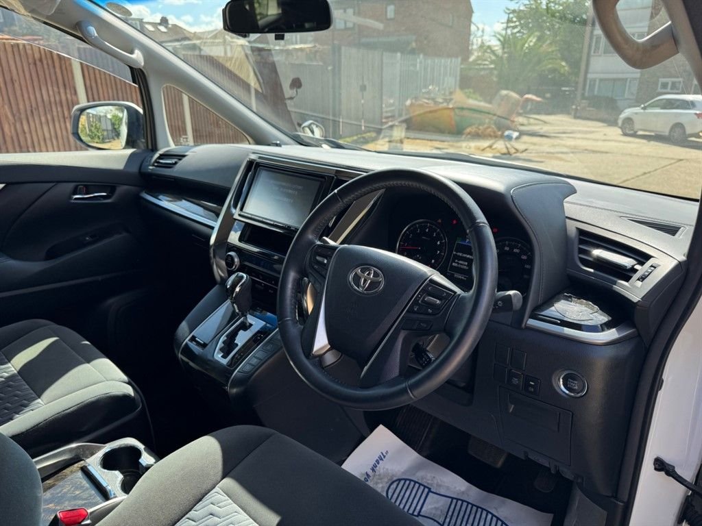Used Toyota Alphard 2025 for sale - 77483474: Photo 43