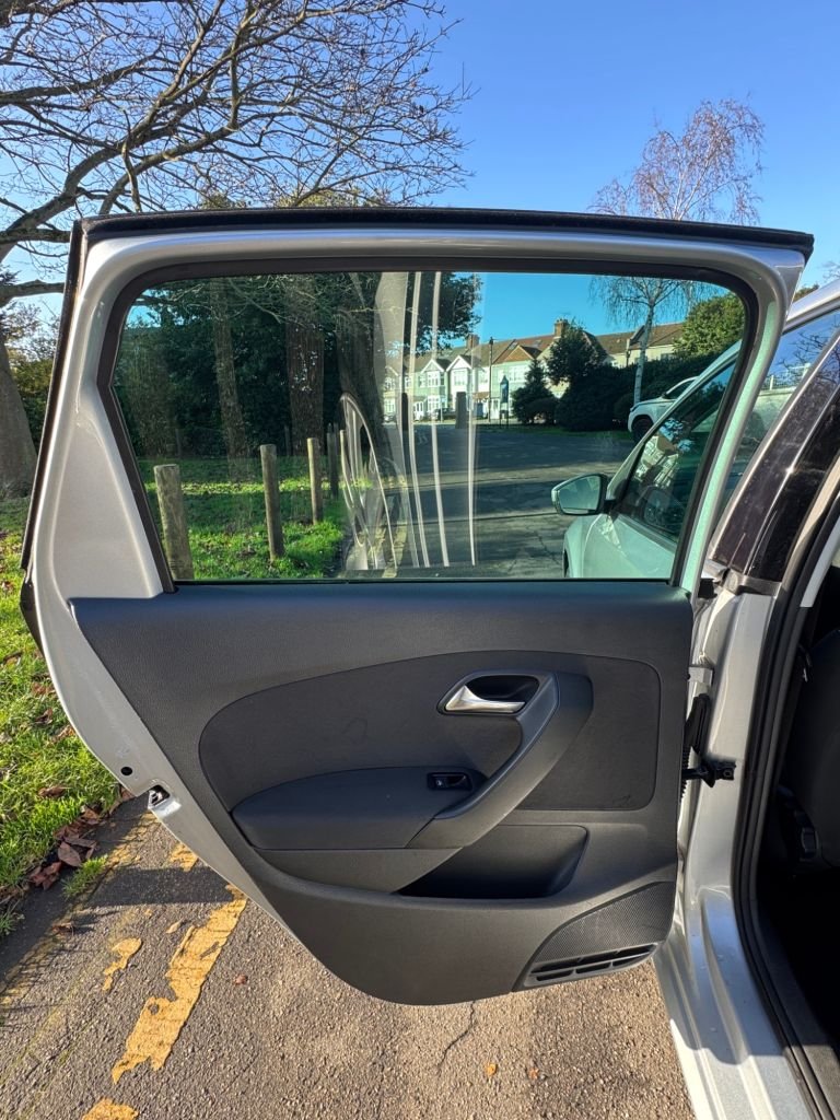 Used Volkswagen Polo 2012 for sale - 77007676: Photo 17