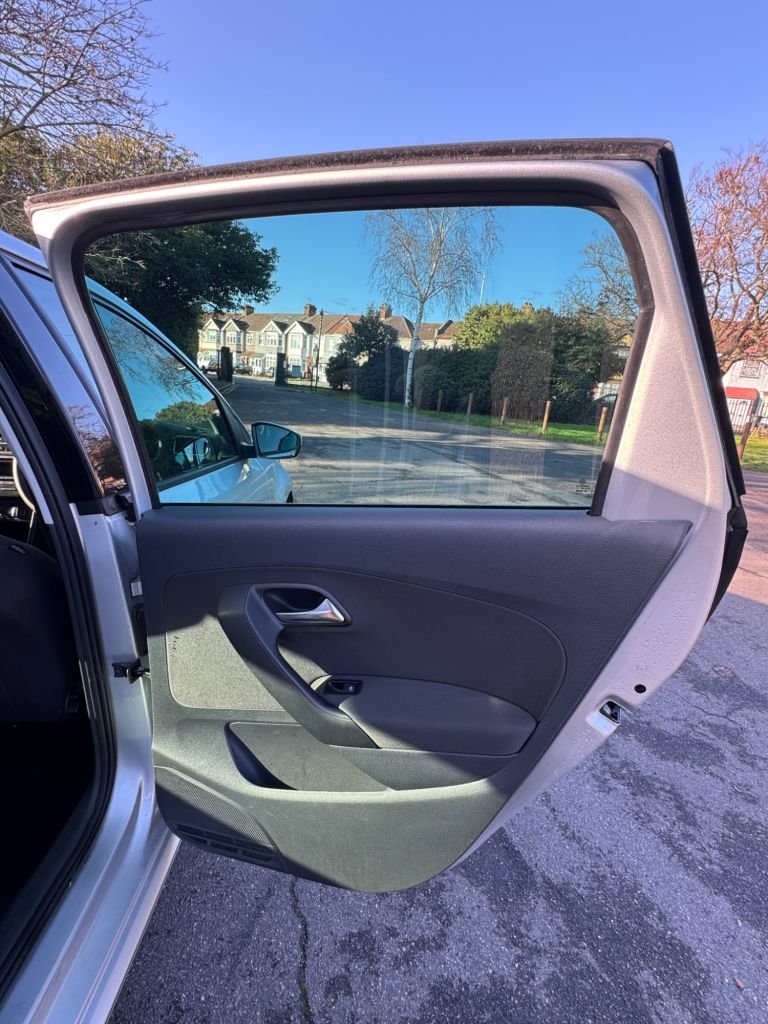 Used Volkswagen Polo 2012 for sale - 77007676: Photo 19