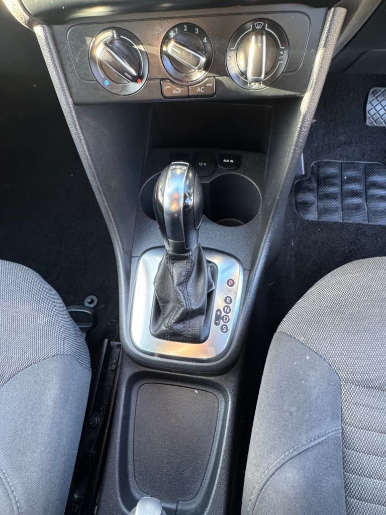 Used Volkswagen Polo 2012 for sale - 77007676: Photo 28