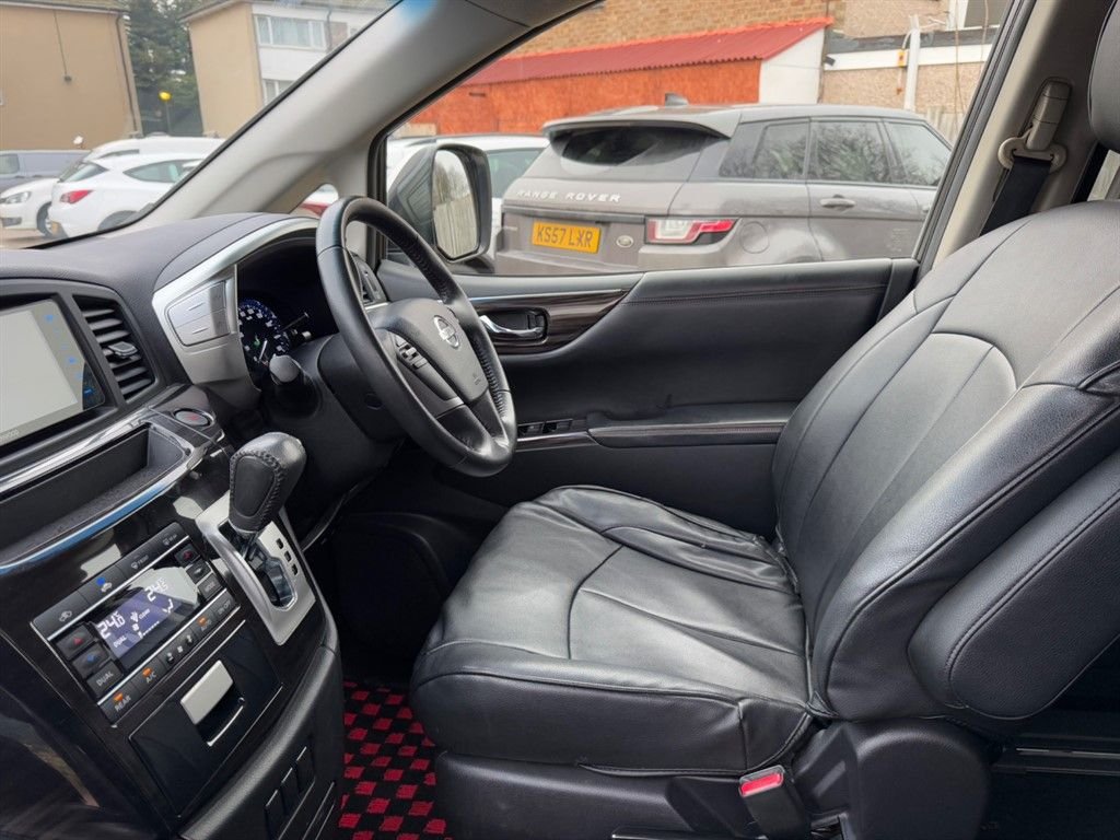 Used Nissan Elgrand 2025 for sale - 77557817: Photo 31