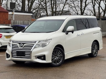 Used Nissan Elgrand 2018 for sale - 77557817: Photo