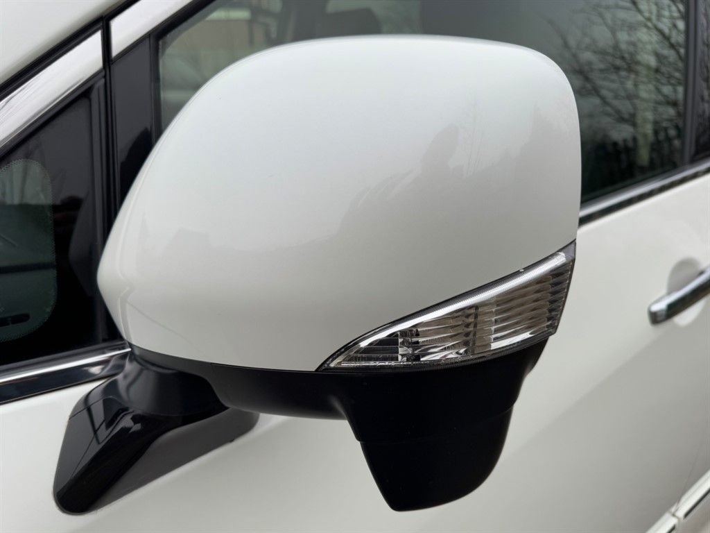 Used Nissan Elgrand 2025 for sale - 77557817: Photo 44