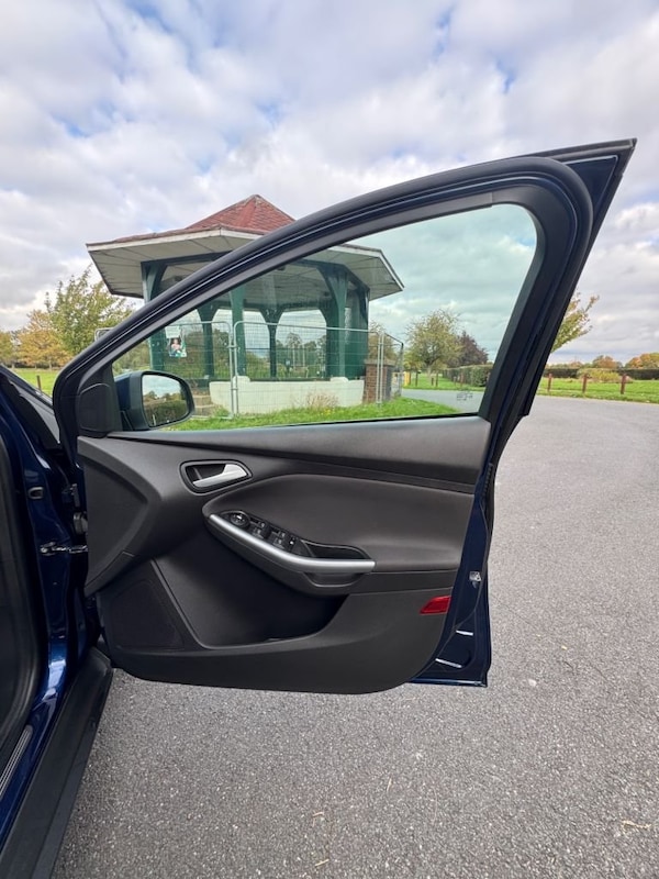 Used Ford Focus 2013 for sale - 76210673: Photo 12