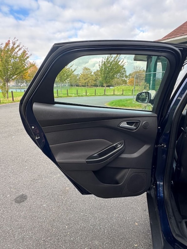 Used Ford Focus 2013 for sale - 76210673: Photo 16