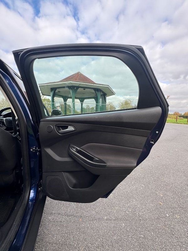 Used Ford Focus 2013 for sale - 76210673: Photo 18