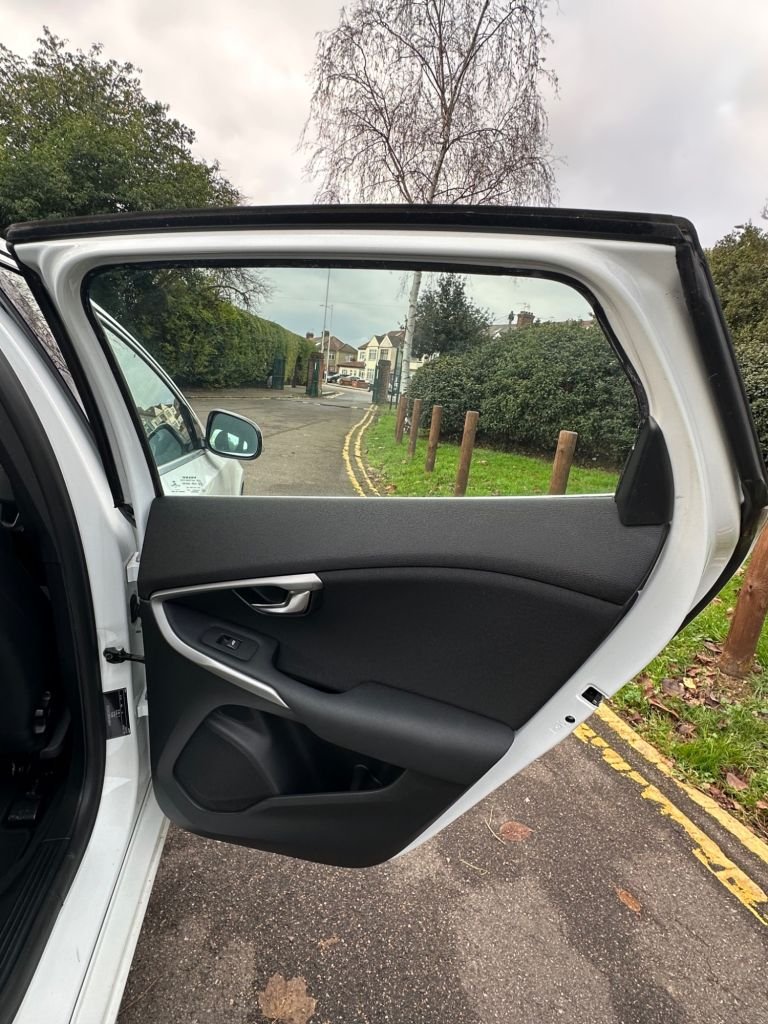 Used Volvo S40 2024 for sale - 76962665: Photo 17