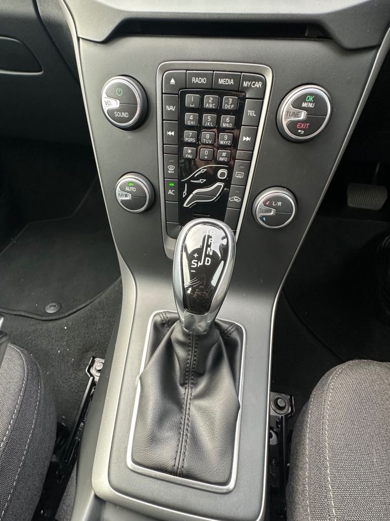 Used Volvo S40 2024 for sale - 76962665: Photo 24