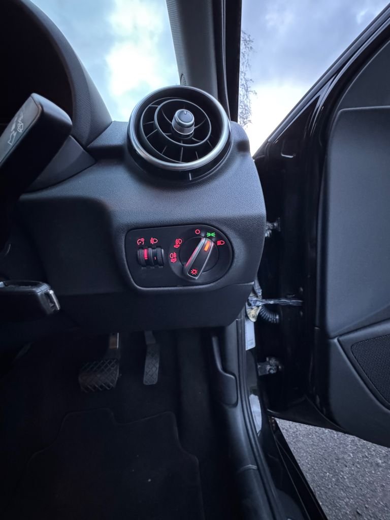 Used Audi A1 2017 for sale - 77302481: Photo 33